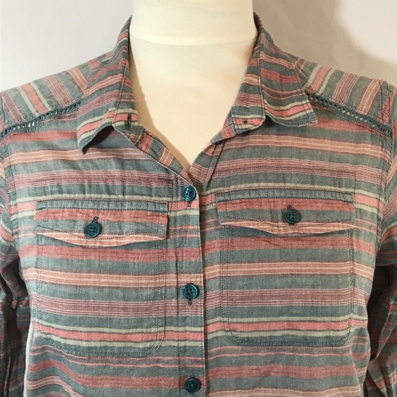 Toad&Co Tops - Toad&Co Long Sleeve Chambray Button Down Shirt